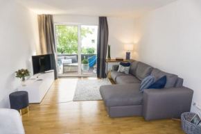 Central - Modern - Chic